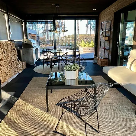 Unique Lakehouse Valo Villa